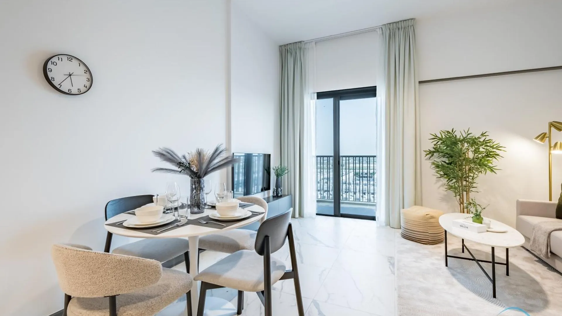 Lovely 1Br Apartment In Mag Eye 910, Mohammad Bin Rashid City By Deluxe Holiday Homes Dubai United Arab Emirates