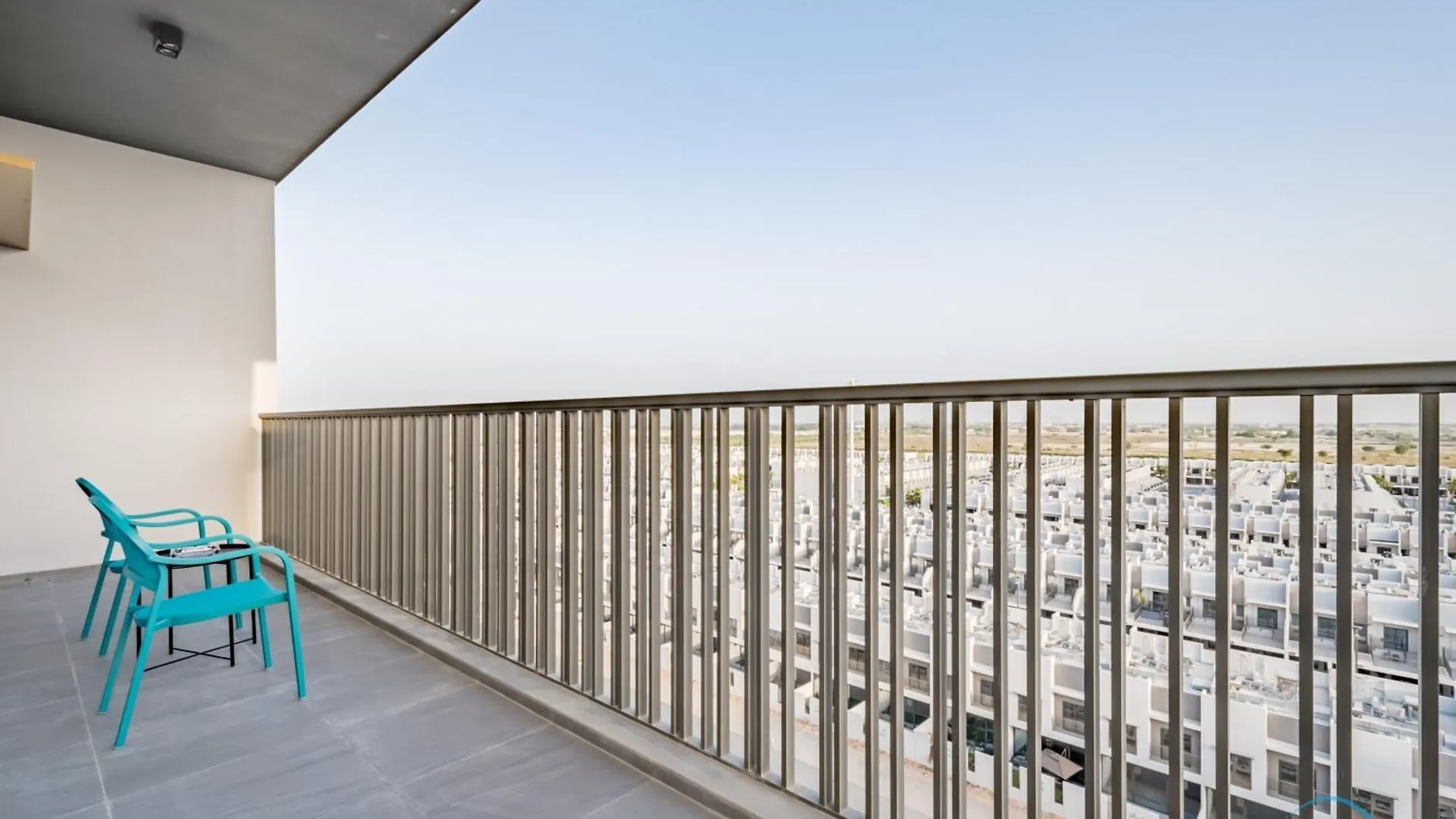 Lovely 1Br Apartment In Mag Eye 910, Mohammad Bin Rashid City By Deluxe Holiday Homes Dubai 0*,  United Arab Emirates