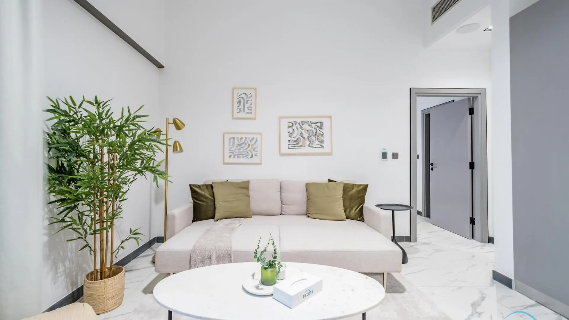 Lovely 1Br Apartment In Mag Eye 910, Mohammad Bin Rashid City By Deluxe Holiday Homes Dubai