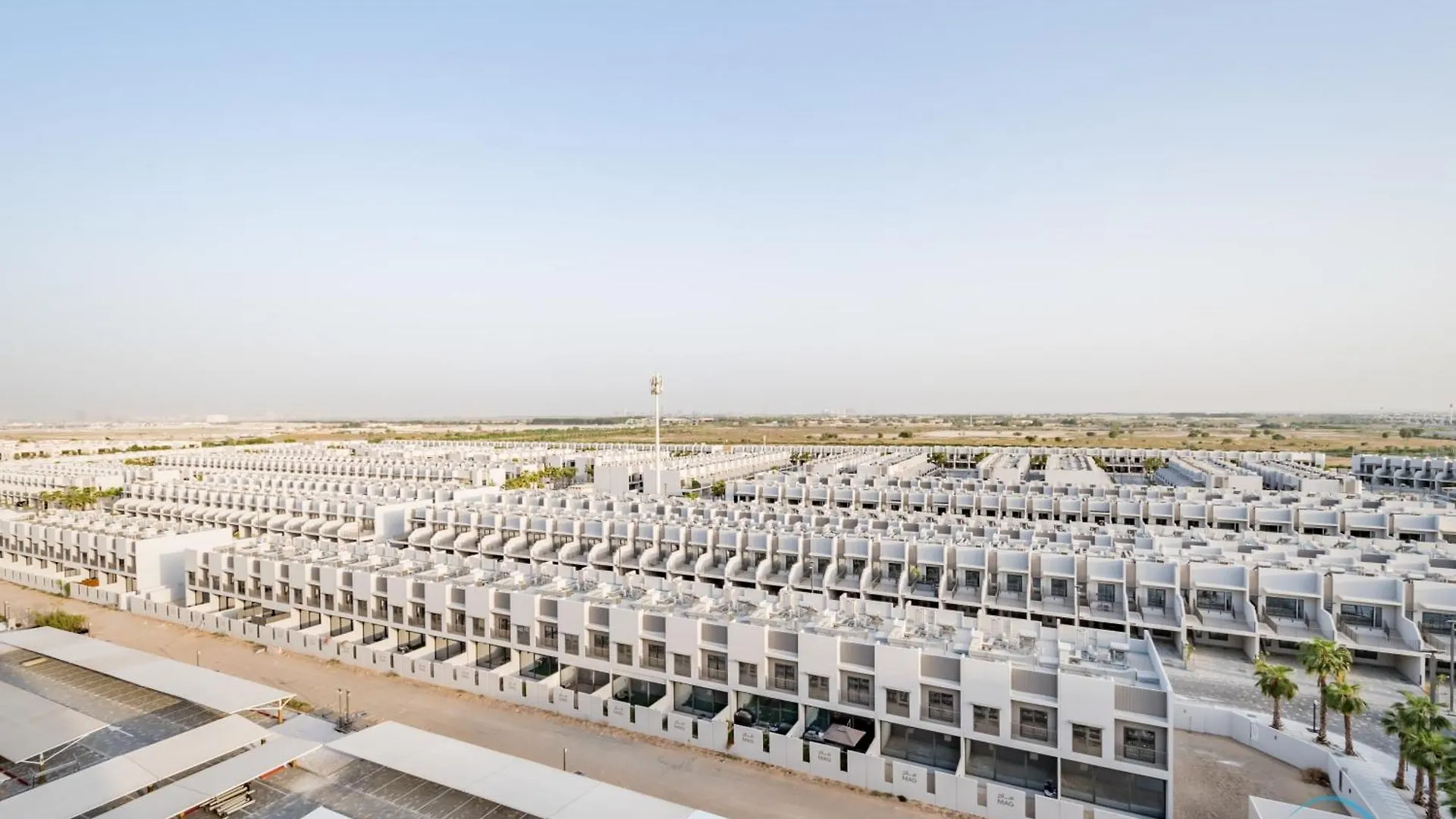 Lovely 1Br Apartment In Mag Eye 910, Mohammad Bin Rashid City By Deluxe Holiday Homes Dubai