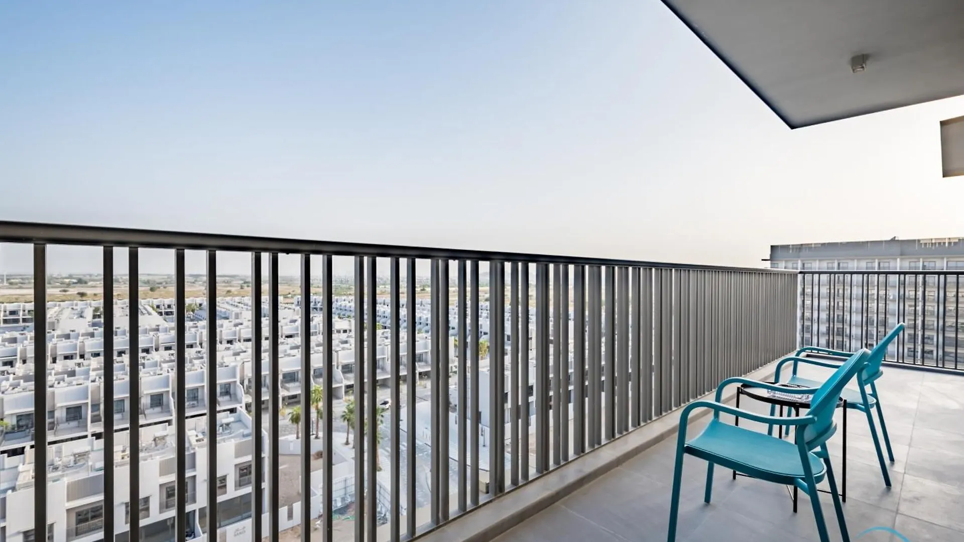 Lovely 1Br Apartment In Mag Eye 910, Mohammad Bin Rashid City By Deluxe Holiday Homes Dubai United Arab Emirates